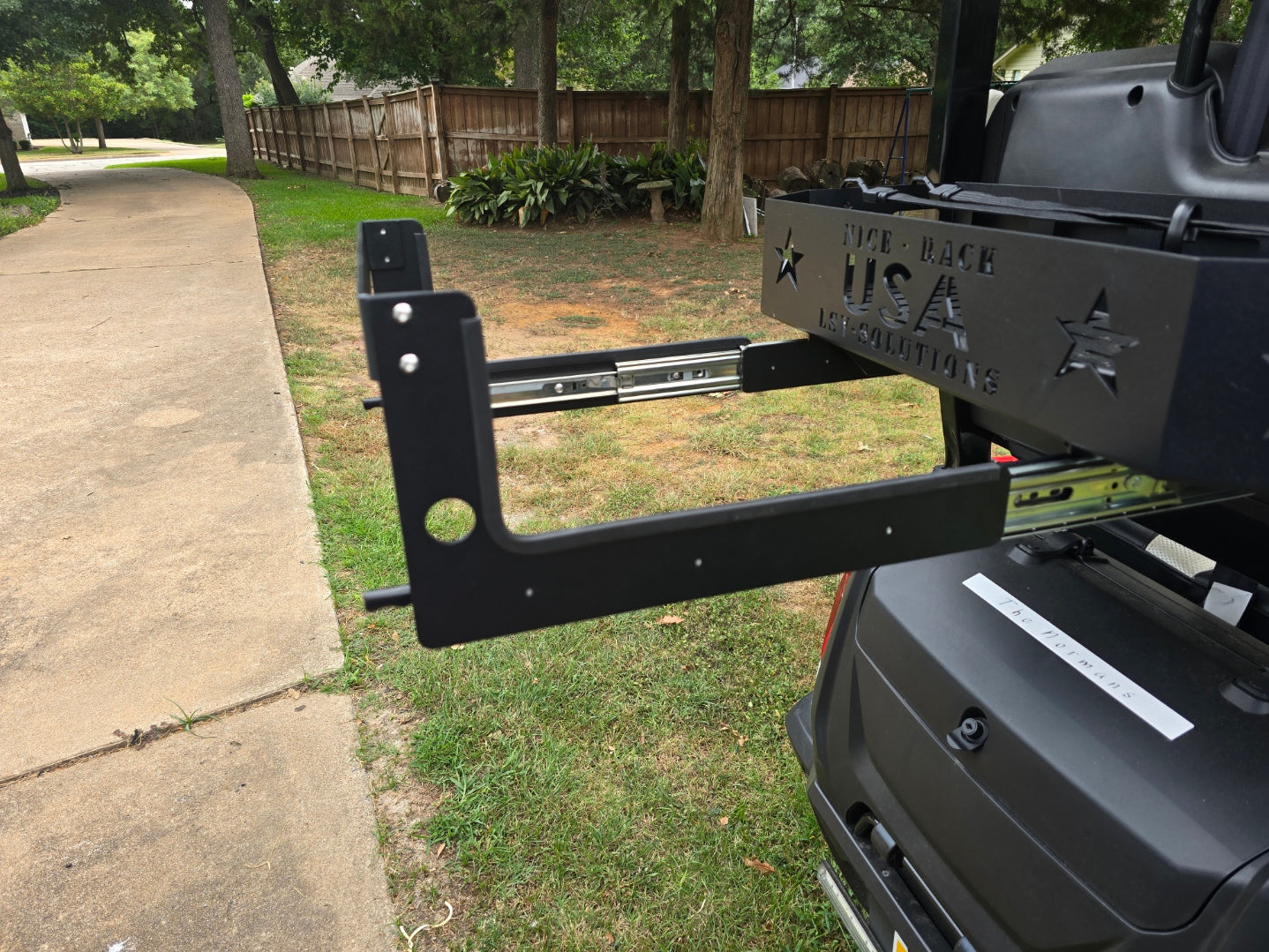 NICE-RACK® Sliding Accessory Bracket